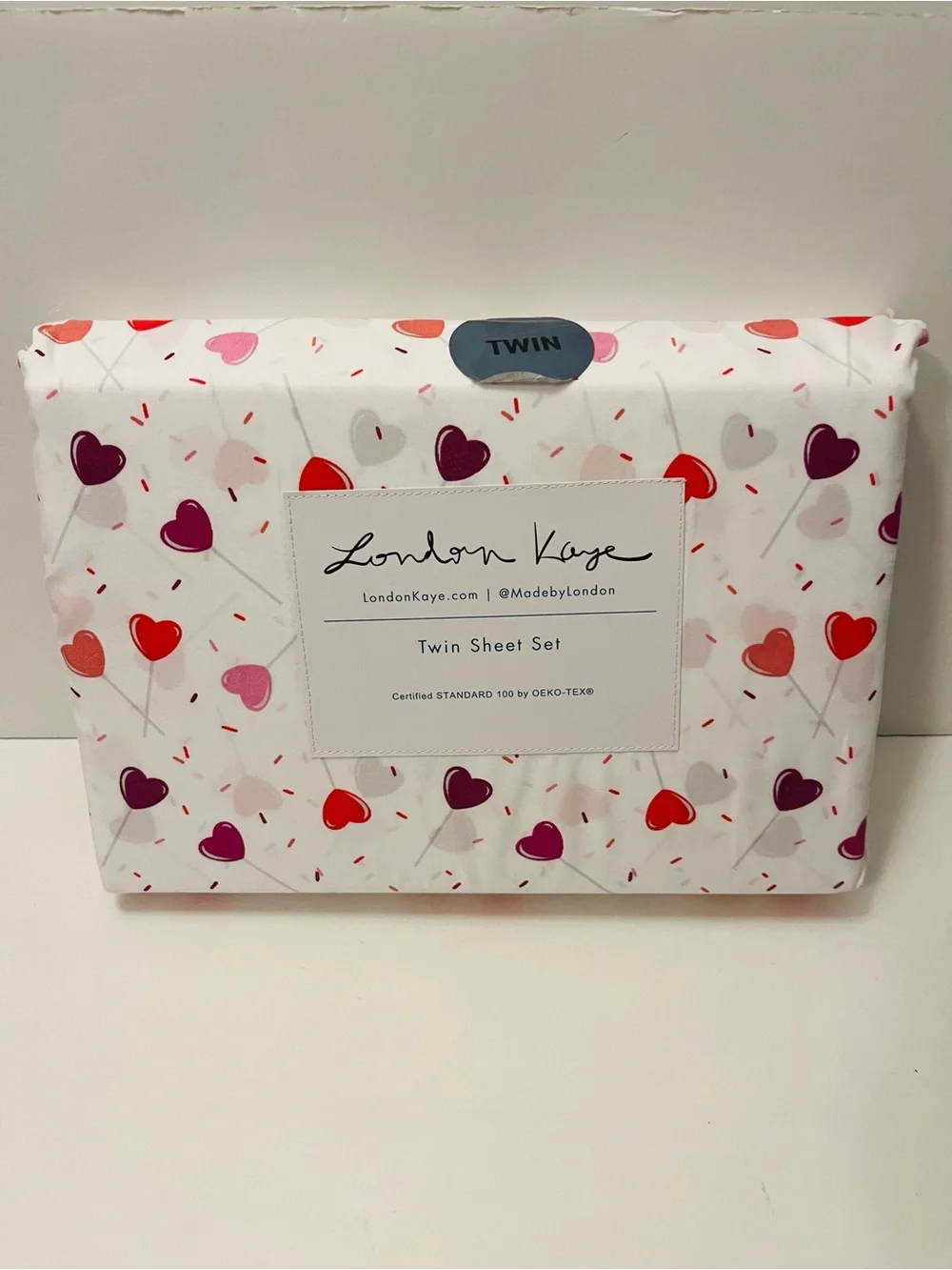Novogratz & London Kaye Lot of 2 Twin Sheet Sets Halloween Bat Valentine Heart